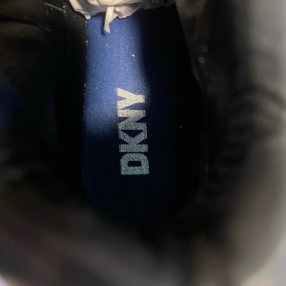 DKNY Genuine Leather Lace-up Wedge Sneakers 12 new